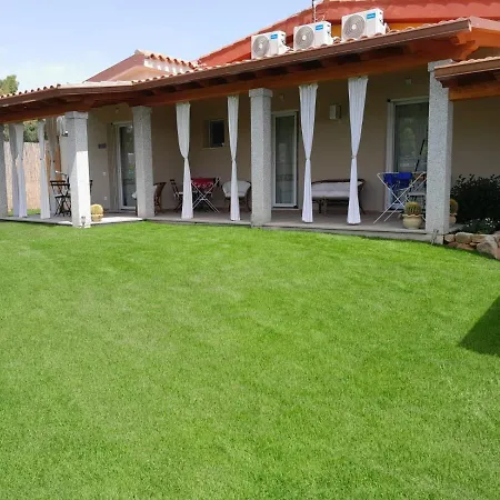 Luisella Bed & Breakfast Castiadas